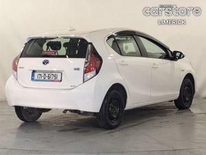 Toyota Aqua 1.8 Hybrid - Image 3