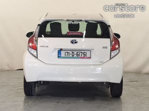 Toyota Aqua 1.8 Hybrid - Image 4