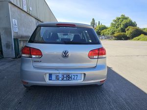 Volkswagen Golf 2010 - Image 2