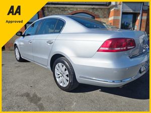 Volkswagen Passat CL 1.6 TDI Manual 6speed FWD Bl - Image 4