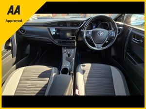 Toyota Auris 1.8 Hybrid Luna 4DR Auto - Image 4