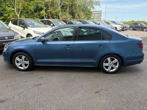 Volkswagen Jetta 2.0 TDI Comfortline - Image 4