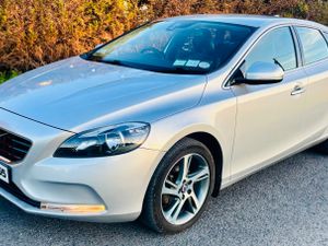 2014 VOLVO V40 D2 IMMACULATE - Image 2