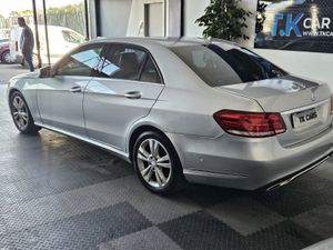 15 MERCEDES BENZ E SERIES E220 BLUETEC SE EDITION - Image 3