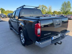 STUNNING NISSAN NAVARA TEKNA - Image 3