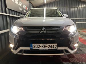 2020 202 Mitsubishi Outlander intense 5 Seat PHEV - Image 3