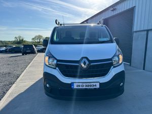 SPOTLESS RENAULT TRAFIC 2021 - Image 2