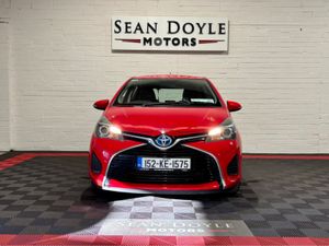 Toyota Yaris 1.5 HYBRID IRISH CAR AUTO - Image 3