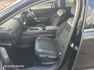 Citroen C5 Aircross Feel Pack Blue HDI Low KMS - Image 4