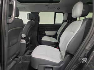 Land Rover Defender 3.0 D350 X-dynamic HSE 130 5d - Image 4