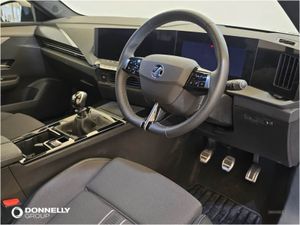 Vauxhall Astra 1.2 Turbo 130 GS 5dr - Image 4