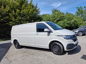 VOLKSWAGEN TRANSPORTER T6 30 TDI 150HP 2022(22) - Image 2