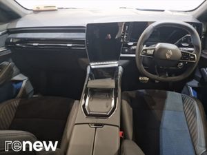 Renault Rafale Esprit Alpine E-tech Hybrid 200 - Image 3