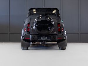 2022 Land Rover Defender 110 X-Dynamic S 5 Seat N1 - Image 4
