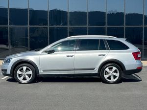 Skoda Octavia Scout - Image 2