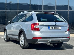 Skoda Octavia Scout - Image 4