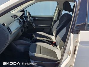 Skoda Fabia 1.0 MPI 75 BHP Ambition  call / Text - Image 4