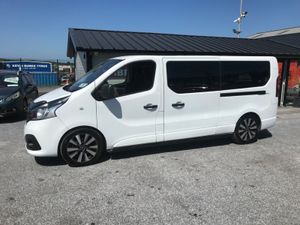 2017 Renault Trafic 9 Seater - Image 2