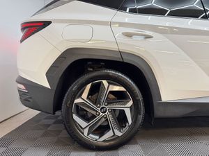 Hyundai Tucson 4WD Executive Plus Phev Auto - Image 4