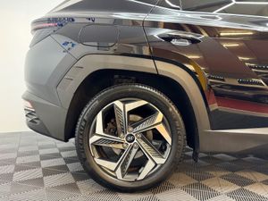 Hyundai Tucson 4WD Executive Plus Phev Auto - Image 4