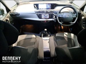 Citroen C4 Picasso Feel Exclusive 7 Seats Bluehdi - Image 3