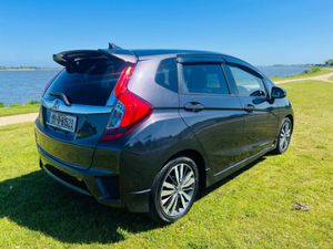 Honda Fit 1.5 Hybrid - Image 4