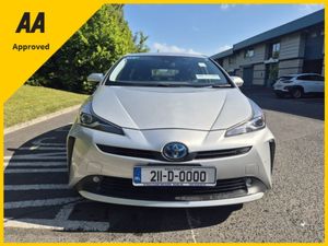 Toyota Prius / 2021 / 1.8 Petrol Hybrid / Auto - Image 2