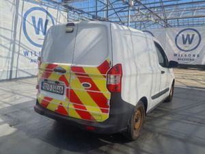 Ford Transit Courier Van Base 75ps 3dr - 1499cc - Image 3