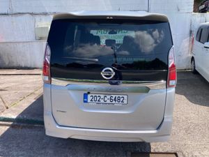 Nissan Serena 2.0 Petrol Hybrid 8 Seater - Image 4