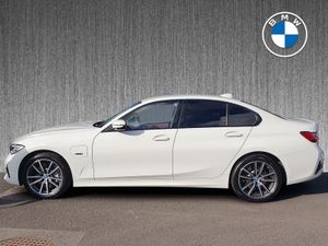 BMW 3 Series 330e Sport Pro Saloon - Image 4