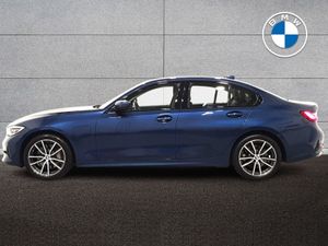 BMW 3 Series 330e Sport Pro Saloon - Image 4