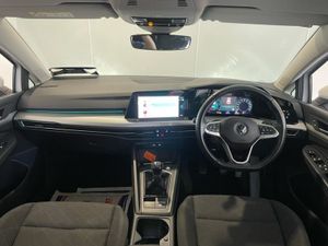 Volkswagen Golf SE 2.0 TDI 115HP 5DR - Image 3