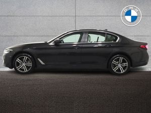 BMW 5 Series 530e SE Saloon - Image 4