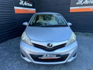 Toyota Yaris 1.0 Vitz Auto 5DR - Image 2