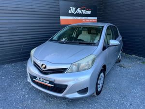 Toyota Yaris 1.0 Vitz Auto 5DR - Image 3