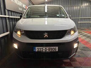 2022 222 Peugeot Partner Manual Vat INC - Image 3