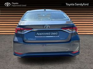 Toyota Corolla Hybrid Luna Auto Saloon // Toyota - Image 4