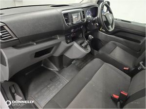 Vauxhall Vivaro 2900 1.5d 100PS Dynamic H1 Van - Image 4
