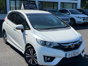 2017 Honda Jazz/Fit 1.5 Hybrid auto Top Specs - Image 3