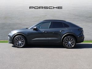 Porsche Macan 4 Electric - Image 4