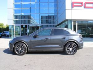 Porsche Macan 4 Electric - Image 3