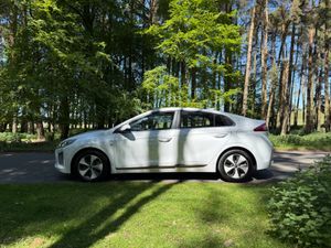 Hyundai IONIQ 2017 Electric - Image 4