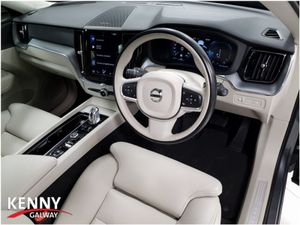 Volvo XC60 T8 Twin EN Phev Momentum GT 5DR Auto - Image 2