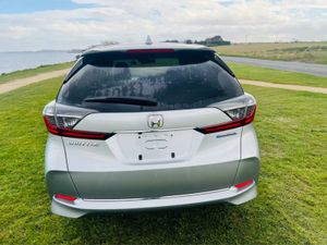 Honda Shuttle 1.5 Hybrid - Image 4