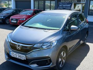 2017 Honda Fit 1.5 Petrol Hybrid automatic - Image 3