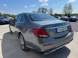 STUNNING MERCEDES BENZ E CLASS AMG LINE - Image 4
