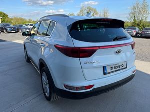 SPOTLESS KIA SPORTAGE PLATINUM EDITION - Image 4