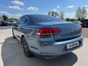 STUNNING VOLKSWAGEN PASSAT COMFORTLINE - Image 4
