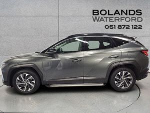 Hyundai Tucson 2WD Executive Plus w 2 Tone Roof F - Image 3