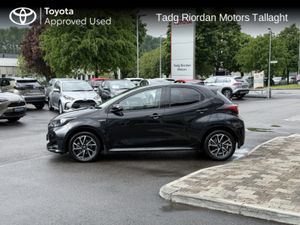Toyota Yaris HYB L/SPORT MONO - Image 4